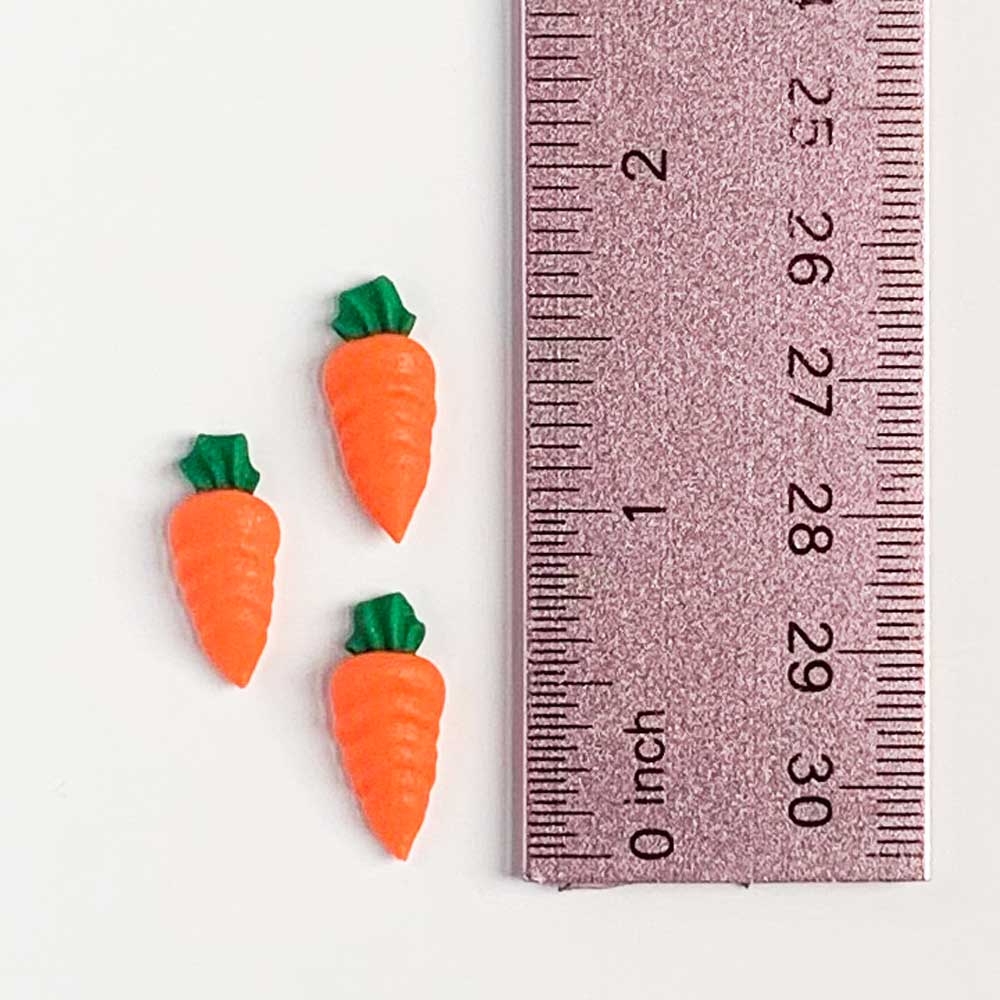 Small Carrot Royal Icing Decorations - Image 2