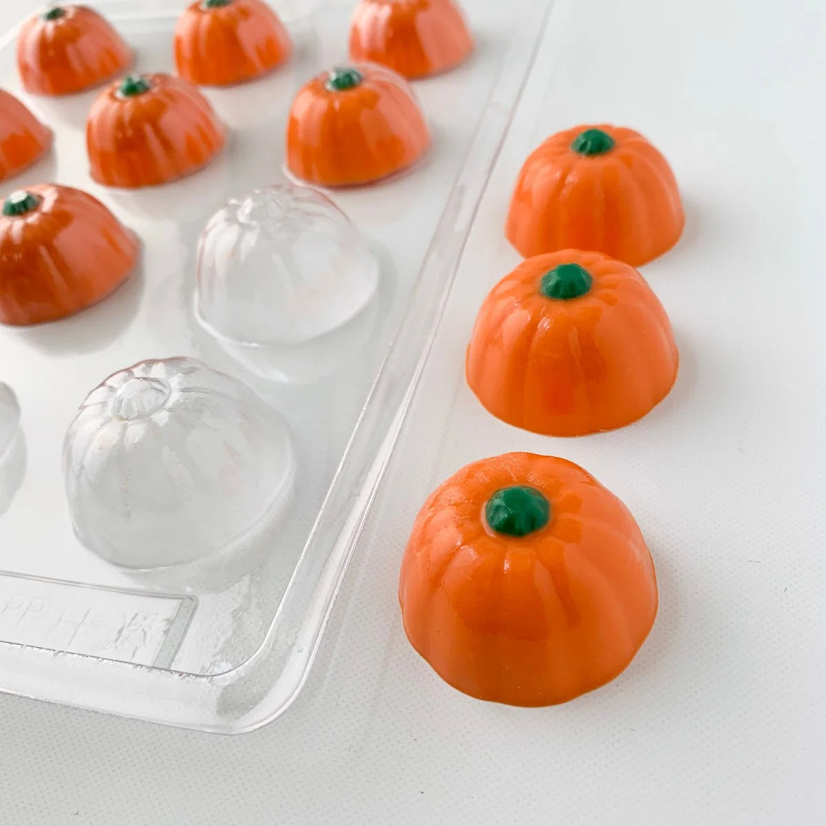 Pumpkin Bon Bon Chocolate Mold - Image 2