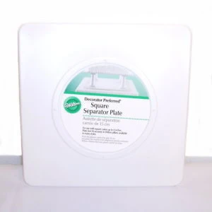 Wilton Smooth Edge 8 in. Square Separator Plate